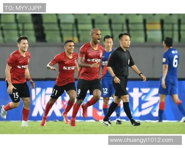 武汉排球队以62分领跑精英赛积分榜展现强大实力